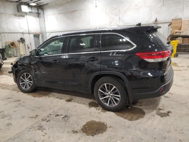 2017 Toyota Highlander SE