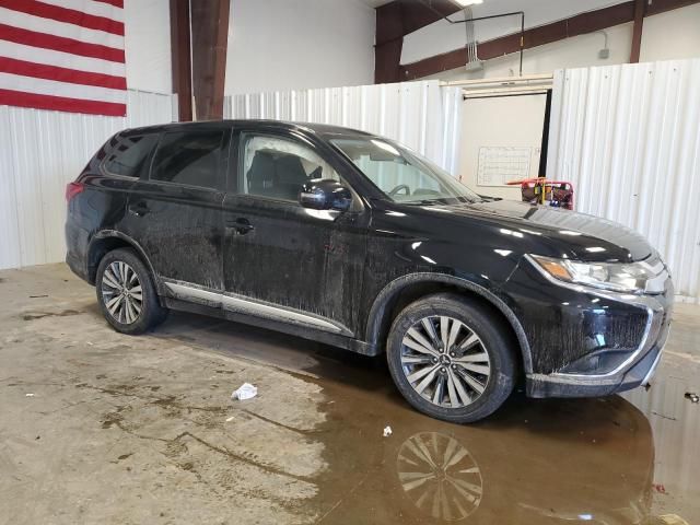 2019 Mitsubishi Outlander SE