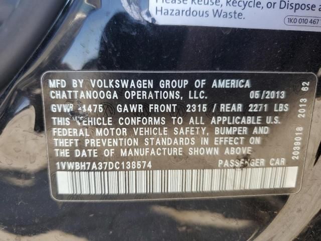 2013 Volkswagen Passat SE