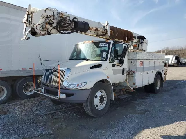 2011 International 4300 Digger Derrick Truck