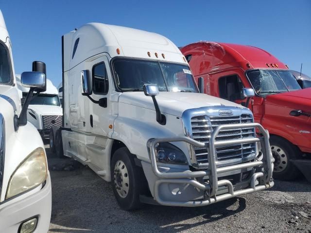 2018 Freightliner Cascadia 125