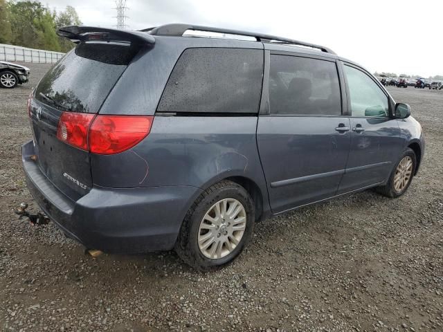 2007 Toyota Sienna XLE