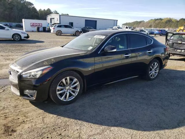 2016 Infiniti Q70 3.7