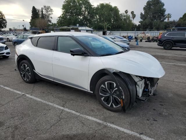 2022 KIA EV6 Light