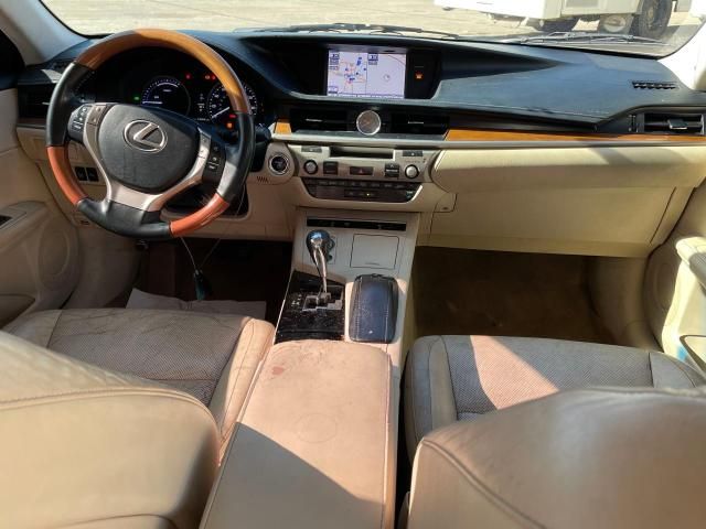 2013 Lexus ES 300H