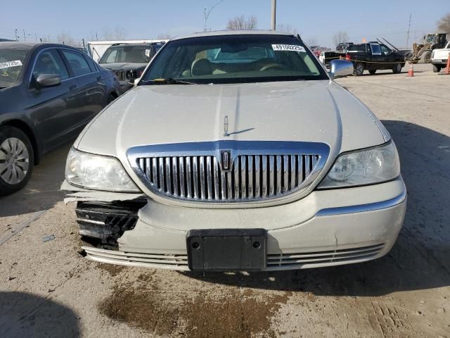 2004 Lincoln Town Car Ultimate