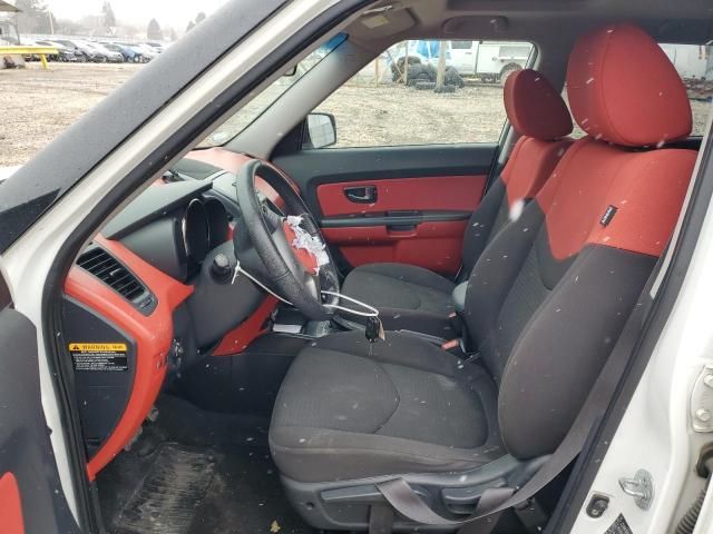 2011 KIA Soul +