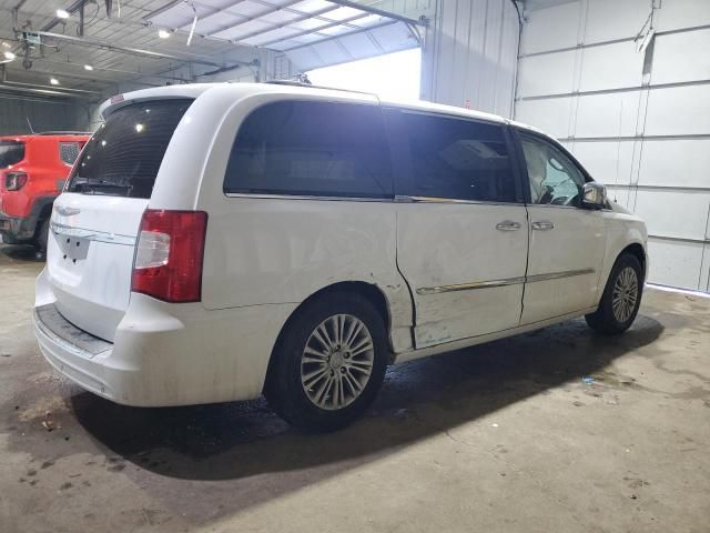 2014 Chrysler Town & Country Touring L