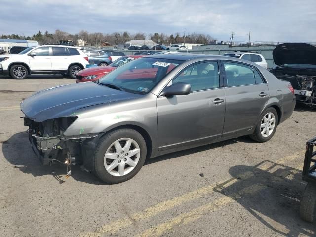 2005 Toyota Avalon XL