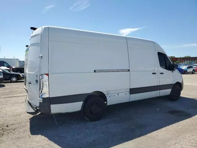 2022 Mercedes-Benz Sprinter 2500