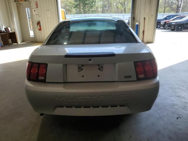 2004 Ford Mustang