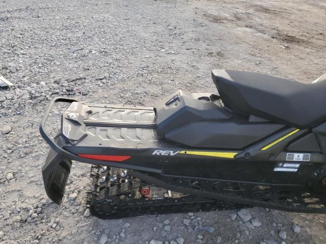 2017 Skidoo 2017 Skidoo MXZ TNT