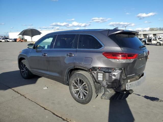 2017 Toyota Highlander SE