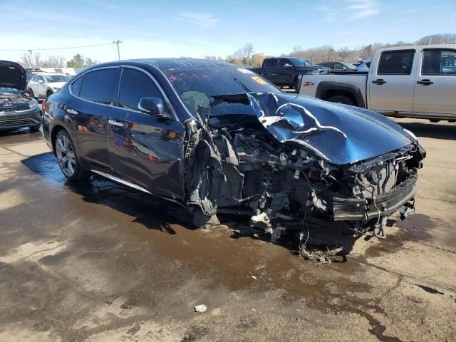 2017 Infiniti Q70L 5.6