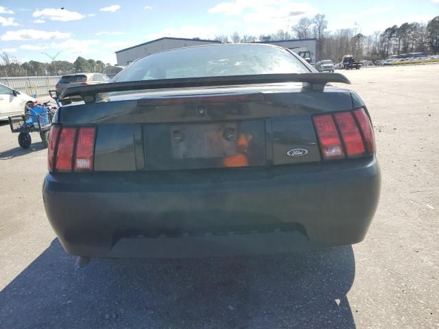 2004 Ford Mustang