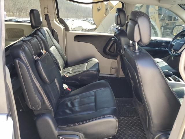 2015 Chrysler Town & Country Touring