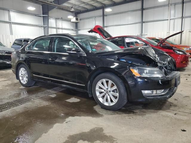 2012 Volkswagen Passat SEL