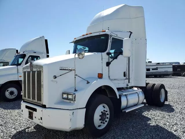 2009 Kenworth T800 Semi Truck