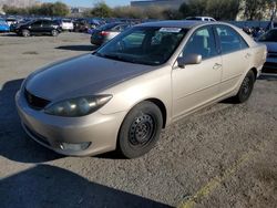 Carros salvage sin ofertas aún a la venta en subasta: 2005 Toyota Camry LE