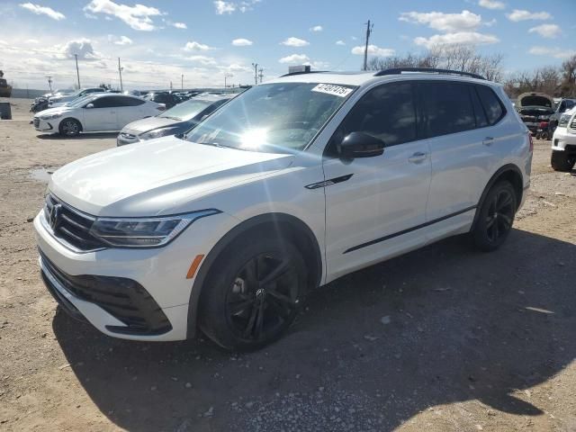 2023 Volkswagen Tiguan SE R-LINE Black