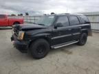 2004 Cadillac Escalade Luxury