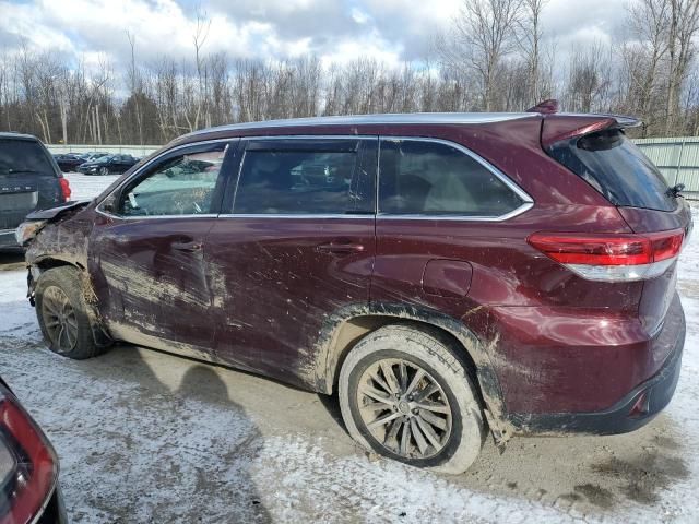 2017 Toyota Highlander SE