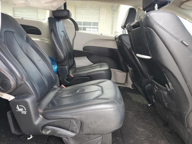 2017 Chrysler Pacifica Touring L Plus