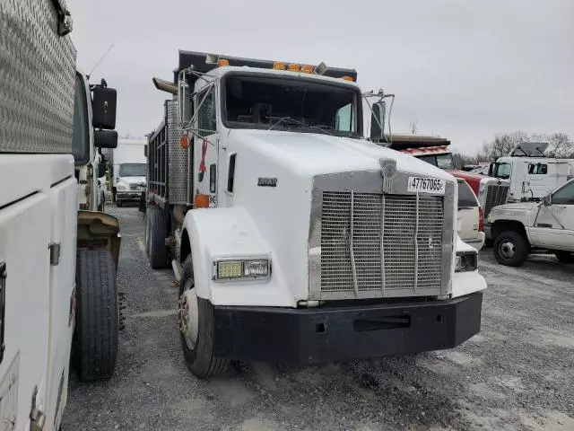 1999 Kenworth T800 Dump Truck