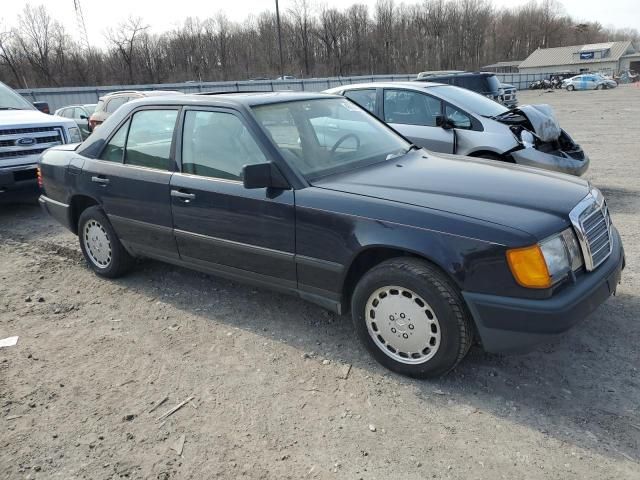 1986 Mercedes-Benz 300 E