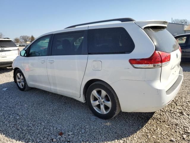 2014 Toyota Sienna LE