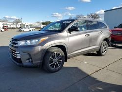 Lots with Bids for sale at auction: 2017 Toyota Highlander SE