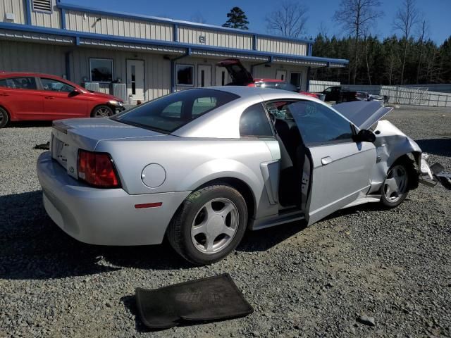 2004 Ford Mustang