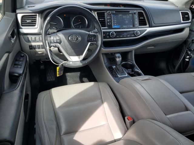 2018 Toyota Highlander SE