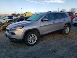 Salvage SUVs for sale at auction: 2018 Jeep Cherokee Latitude