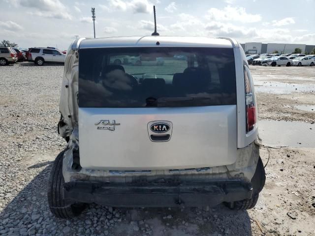 2011 KIA Soul +