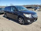 2010 Volkswagen Routan SE