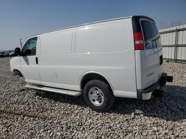 2024 Chevrolet Express G2500