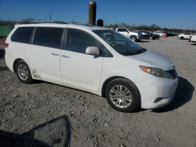 2011 Toyota Sienna XLE