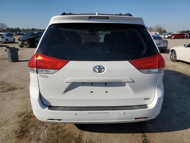 2013 Toyota Sienna XLE