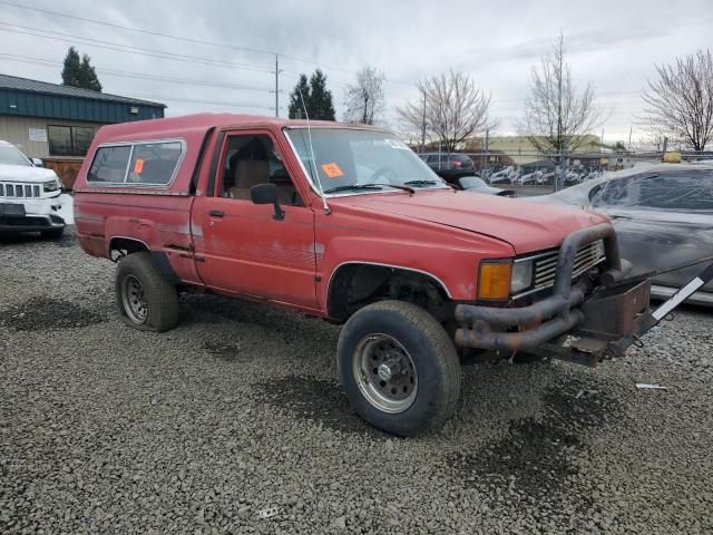 1986 Toyota Pickup RN63 STD