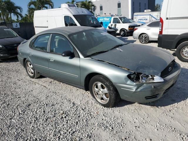 2005 Ford Taurus SE