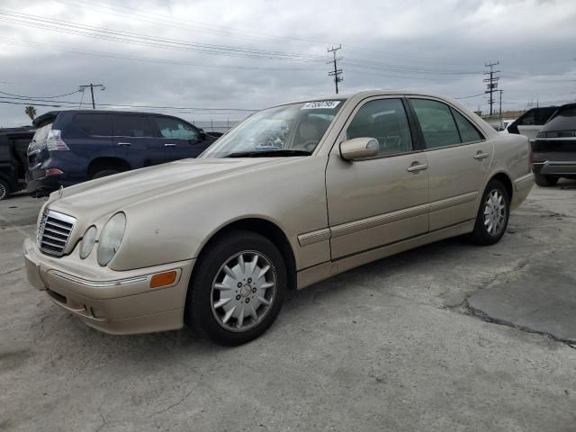 2001 Mercedes-Benz E 320