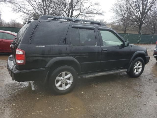 2004 Nissan Pathfinder LE