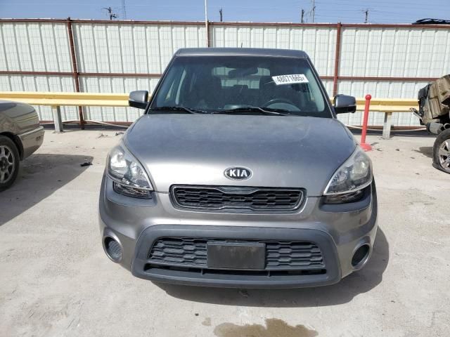 2013 KIA Soul +