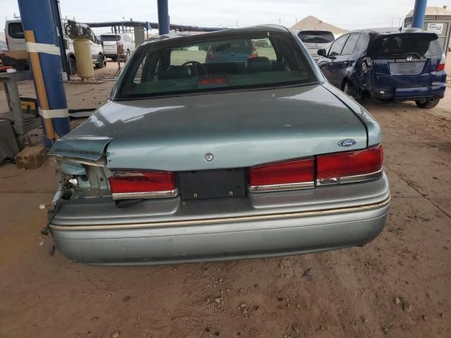 1995 Ford Crown Victoria LX