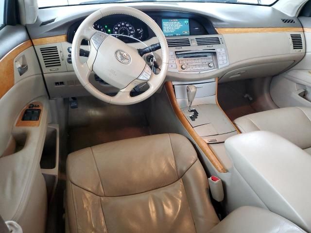 2005 Toyota Avalon XL