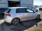 2016 Volkswagen E-GOLF SE