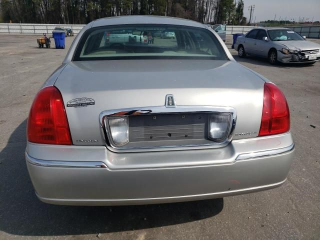 2007 Lincoln Town Car Signature