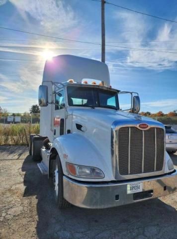 2013 Peterbilt 384