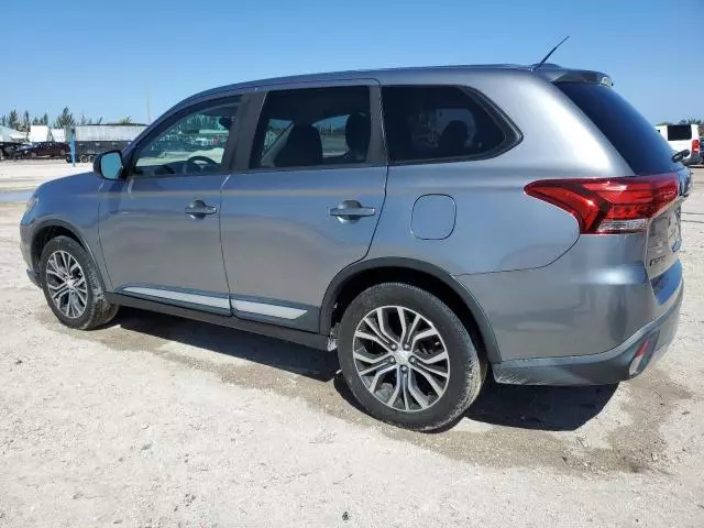 2016 Mitsubishi Outlander SE